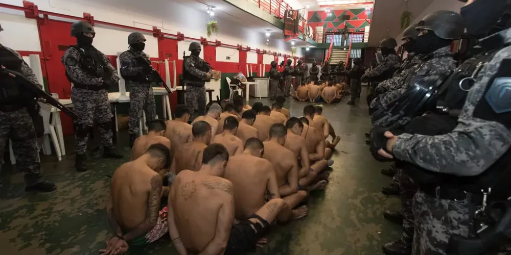 Os detentos deverão começar a participar de atividades