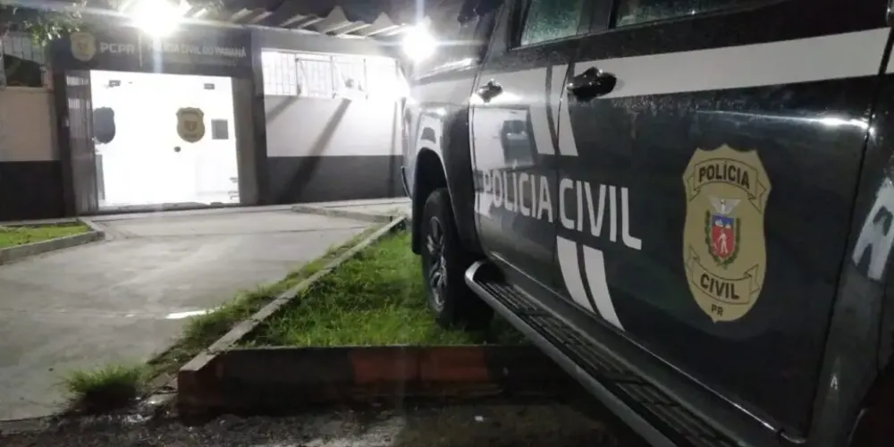 Central de Flagrantes, no bairro Portão, em Curitiba