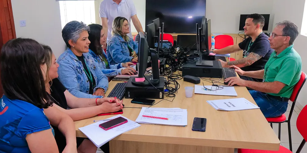 Foram 16 horas de capacitação para melhor atender a população