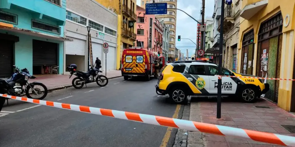 Tiroteio aconteceu em uma das ruas de maior movimentação de pessoas do Centro de Curitiba