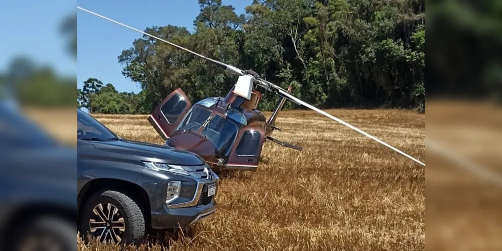 Aeronave foi avistada por populares que passavam pelo local