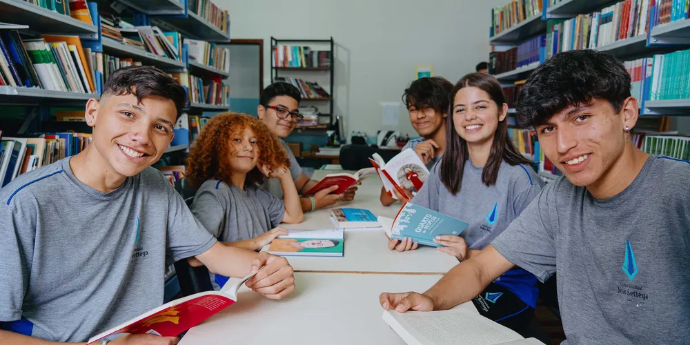 Para a efetivação da vaga é necessário apresentar toda a documentação obrigatória