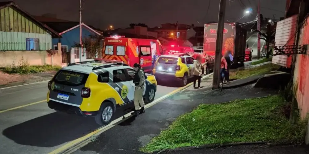 Idoso de 70 anos esfaqueia filho após ser agredido em Colombo