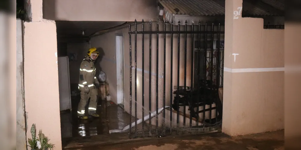 Corpo de Bombeiros foi acionado na madrugada desta quarta-feira (04)