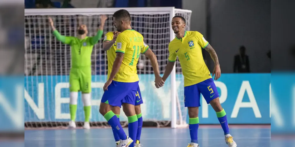 O triunfo do Brasil foi construído com gols de Marcel, Felipe Valério, Leandro Lino e Neguinho (duas vezes)