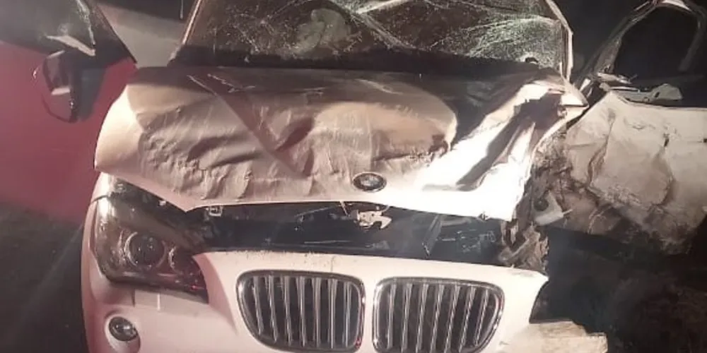 Acidente aconteceu na madrugada desta quinta-feira (07)