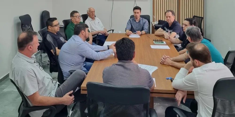 O encontro aconteceu na manhã desta terça-feira (26)