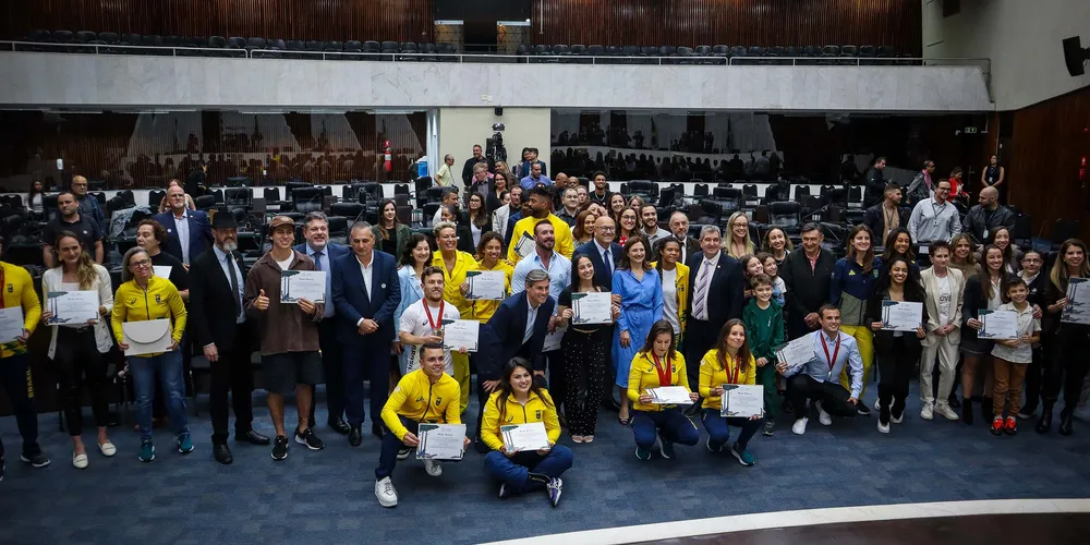 Foram homenageados 63 atletas