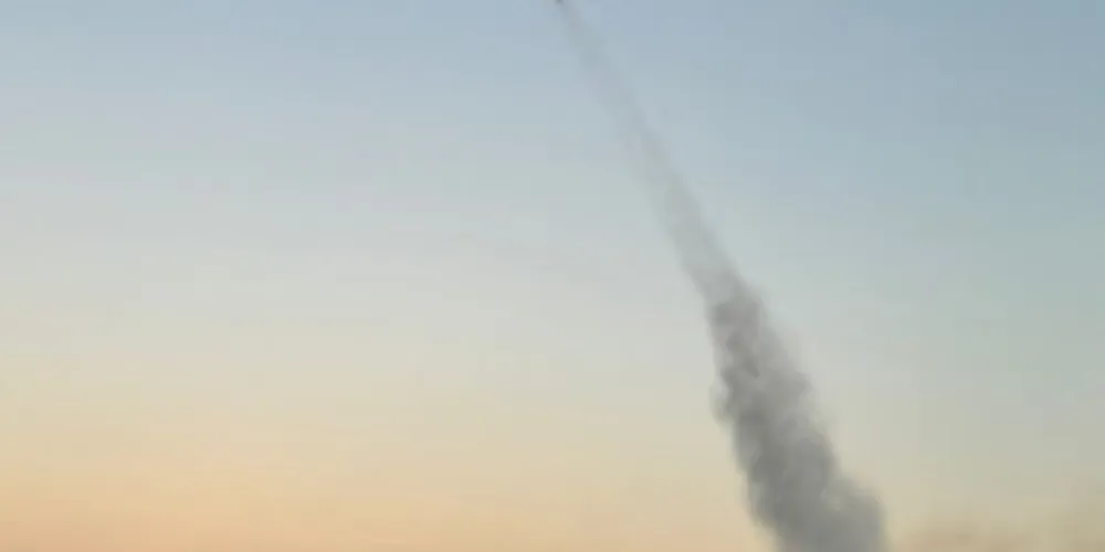 O vento forte e a mata densa dificultaram o trabalho dos bombeiros