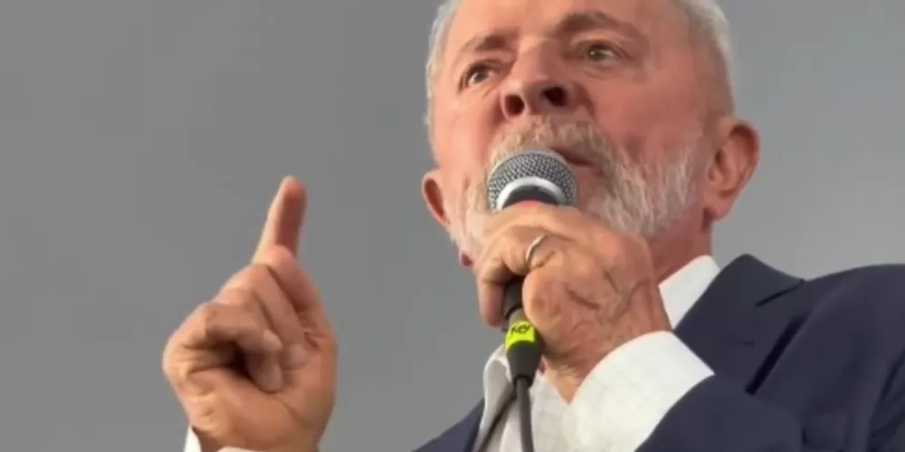 Lula levou pontos na cabeça após o acidente doméstico