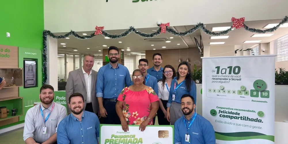 A ganhadora, Zilda Pina Oliveira, ganhou R$ 5 mil da premiação semanal e foi recebido pela equipe da Agência Ponta Grossa Santa Paula