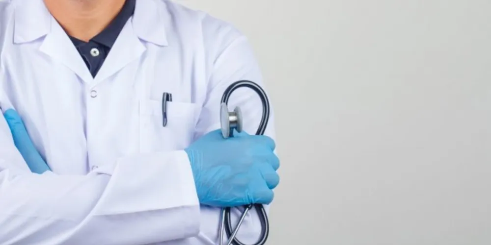 São duas vagas para Médico, com carga horária de 20h semanais