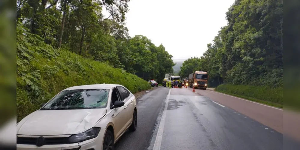 Idosa morre atropelada por carro na BR-277