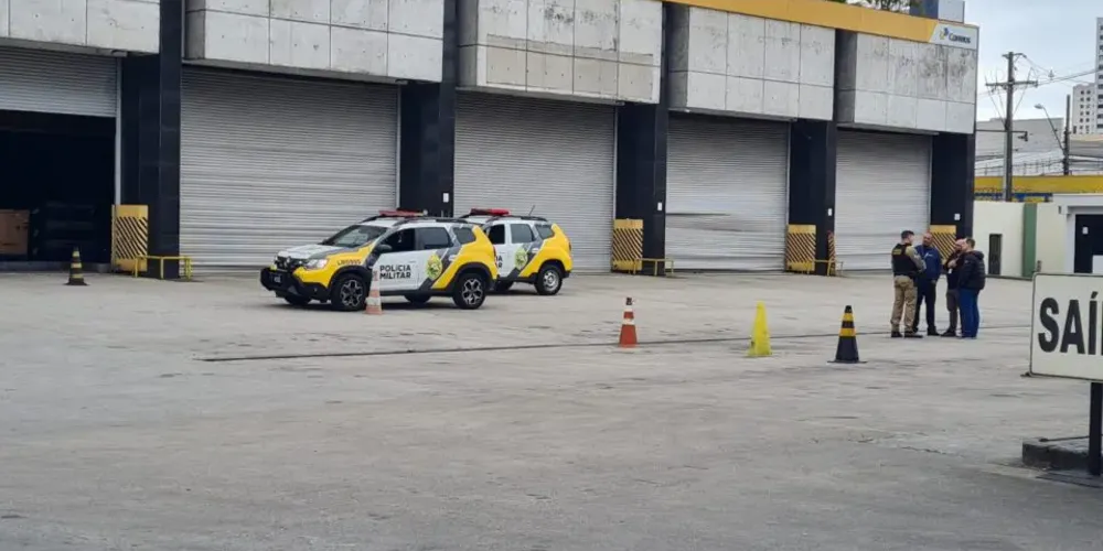 Durante a ocorrência, os agentes conseguiram entrar em contato com o destinatário