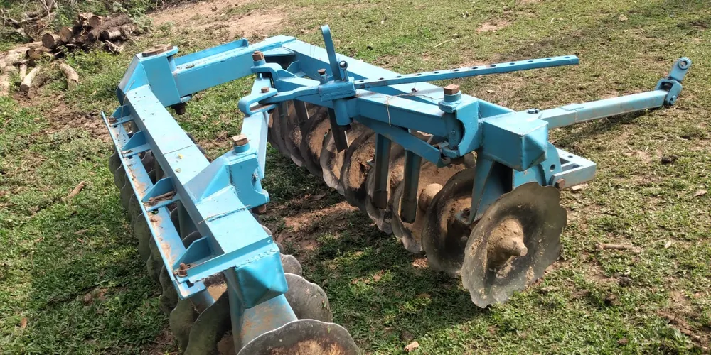 Os objetos foram encontrados em uma propriedade na zona rural do município de Teixeira Soares, nos Campos Gerais