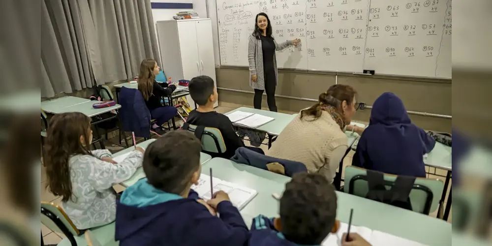 Pé-de-Meia: pagamento a estudantes começa nesta segunda-feira (27)