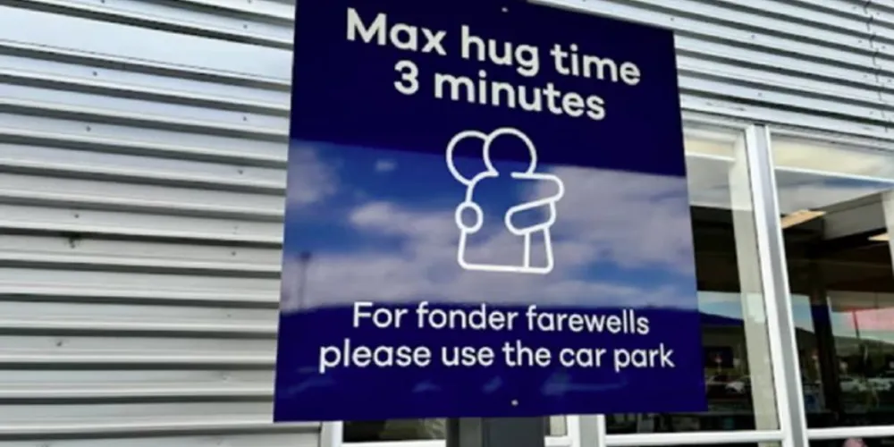 A medida buscaria, portanto, equilibrar o fluxo de pessoas sem restringir excessivamente as despedidas