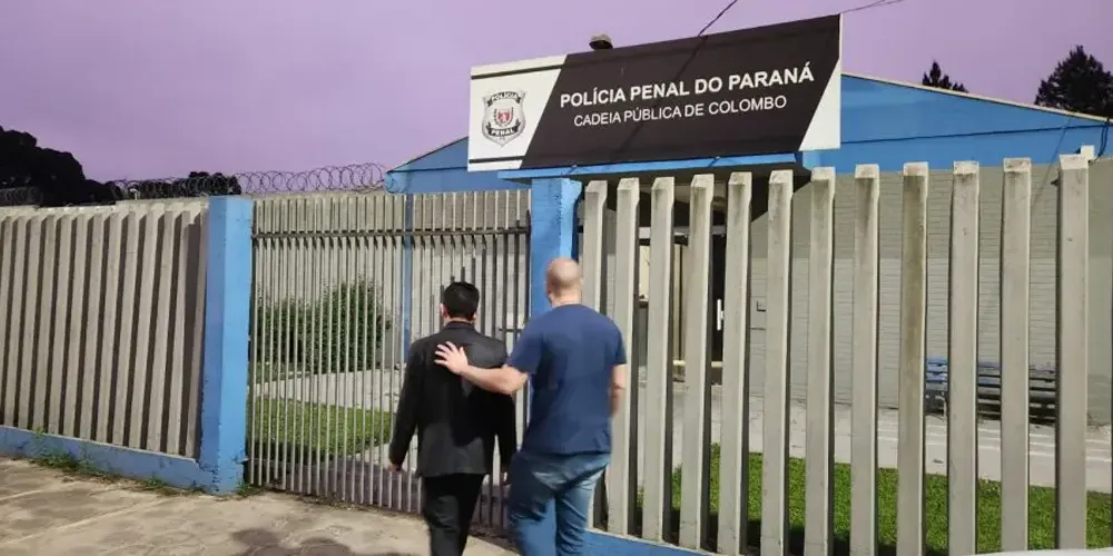 Os inquéritos pelos quais o professor responde serão concluídos nos próximos dias