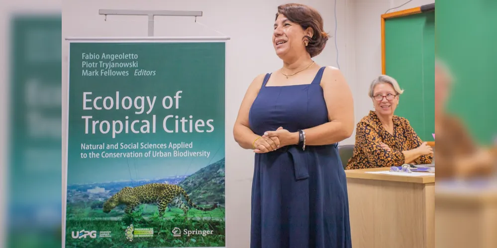 Professoras da UEPG produzem capítulos para o maior livro já publicado sobre cidades tropicais