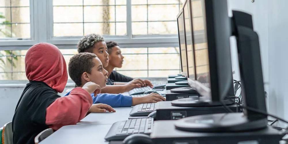 Matrículas e rematrículas na rede estadual do Paraná: prazo segue até o dia 29 de novembro