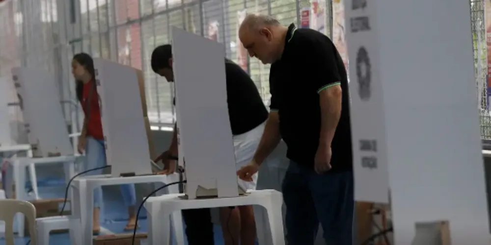 Pela primeira vez, o Tribunal Superior Eleitoral (TSE) adotou o horário unificado nas eleições municipais