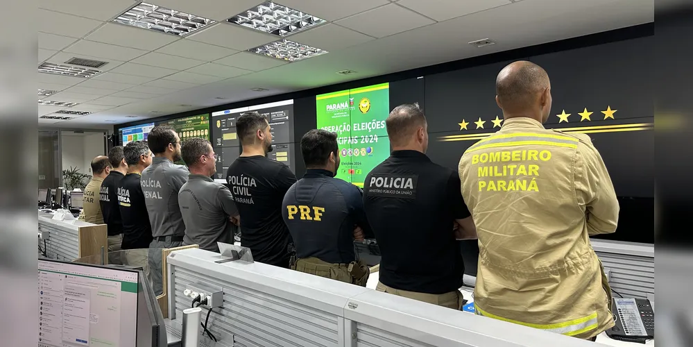 A ação conjunta das forças de Segurança Pública do Paraná é acompanhada pelo Centro Integrado de Comando e Controle Regional (CICCR), em Curitiba