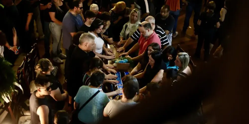 Nove pessoas morreram, sendo sete atletas, coordenador de equipe e motorista de van