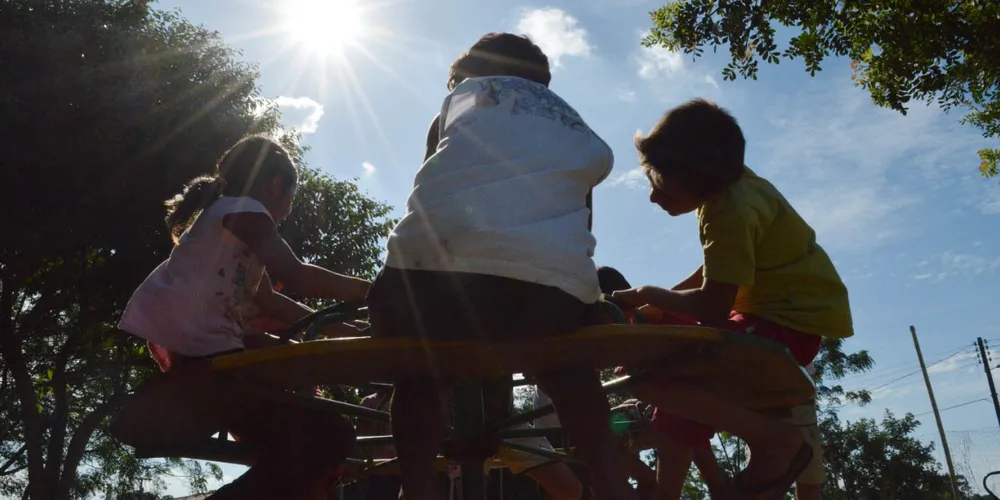 Governo libera R$ 100 milhões a entidades que atendem crianças e adolescentes