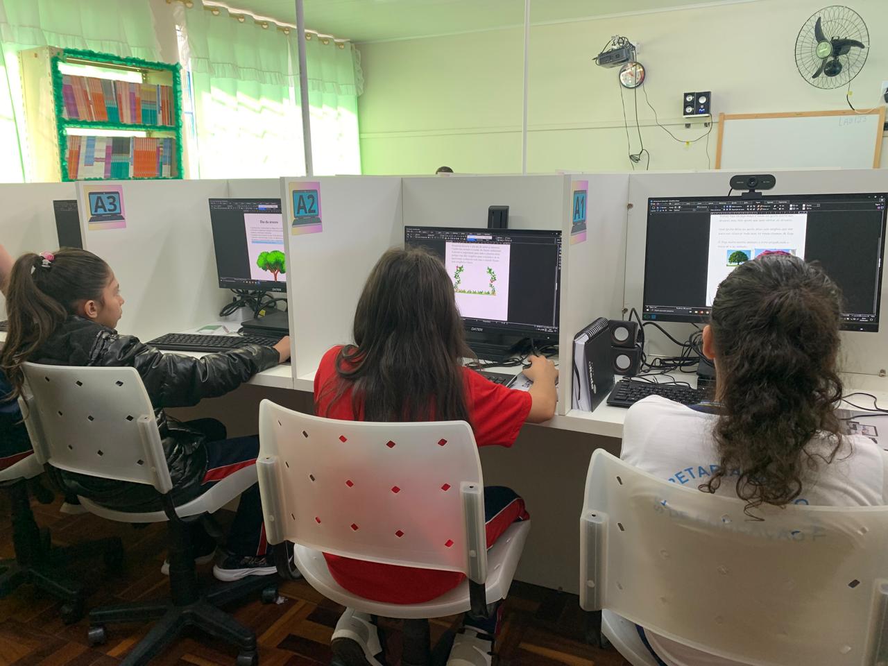 Tecnologia contribuiu, mais uma vez, com trabalho em sala de aula