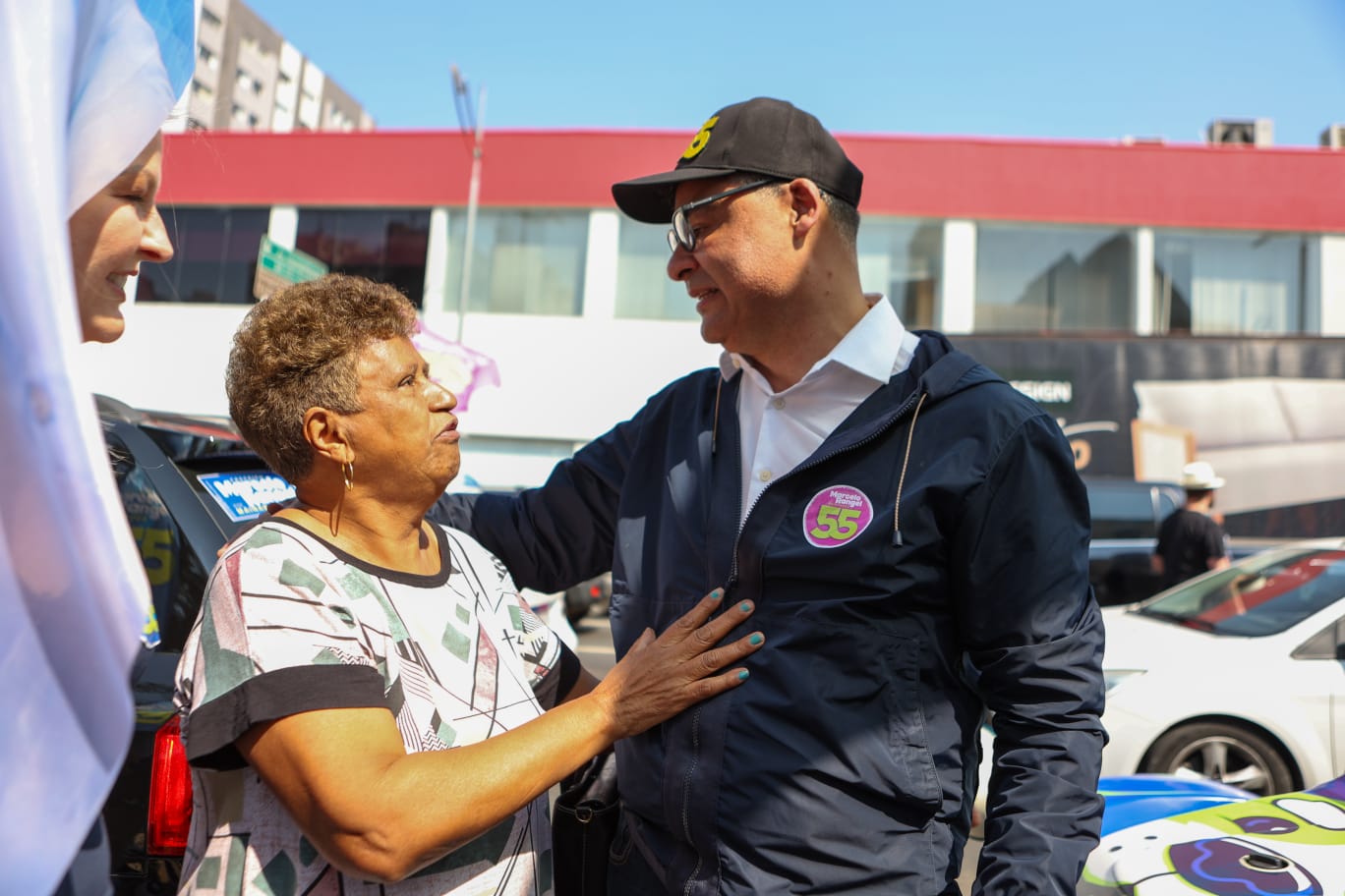 Marcelo Rangel (PSD) tem realizado trabalhos de campanha pelas ruas de Ponta Grossa