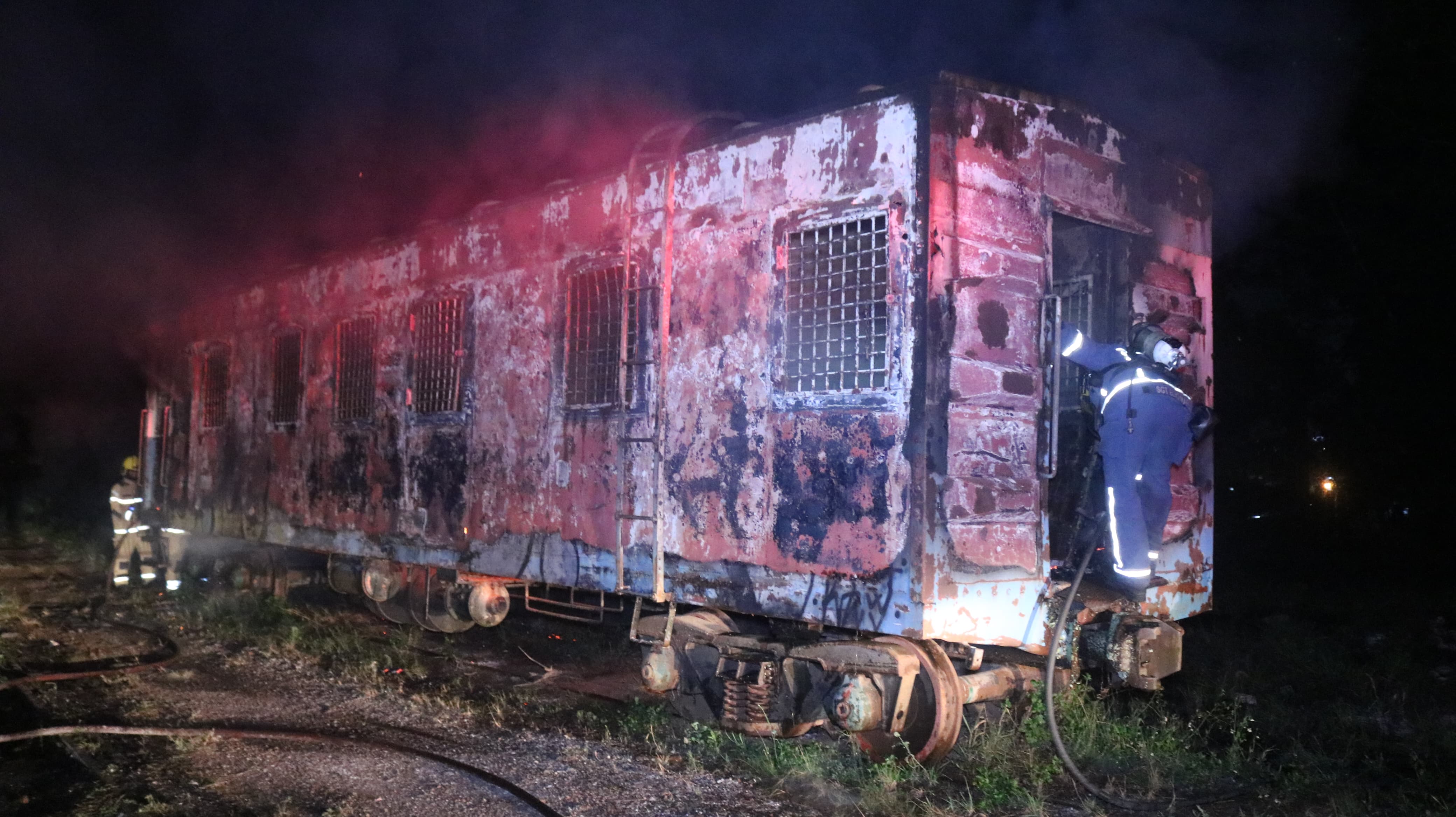 Militares evitaram que o incêndio tomasse proporções maiores