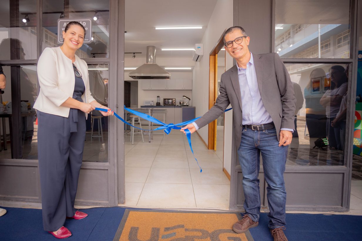 O curso de Turismo da Universidade Estadual de Ponta Grossa inaugurou  dois laboratórios didáticos.