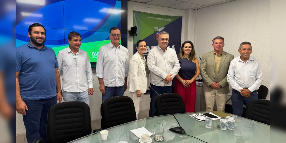 Lucas Machado, Christiano Borges, Rildo Leonardi, Rita Araújo, Beto Preto, Dayane Sovinski e Ary Mattos estiveram reunidos