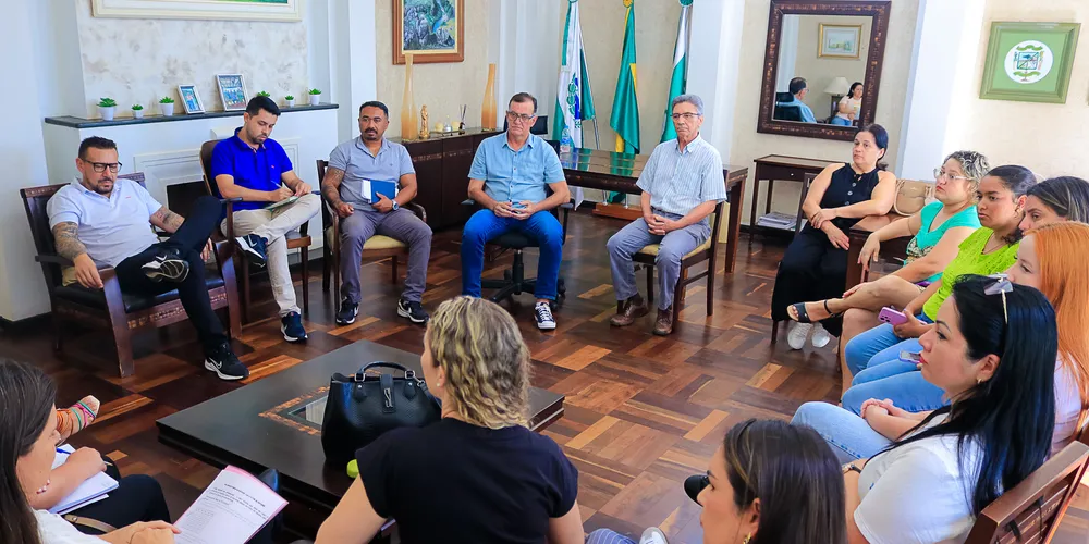 O encontro aconteceu nessa quarta-feira (15).