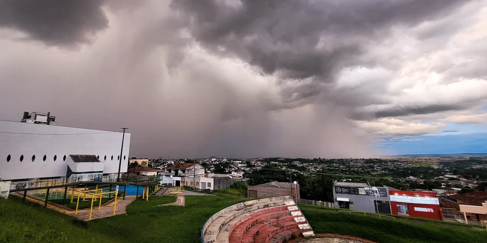 Temperaturas variam entre 19ºC e 26ºC nesta segunda-feira