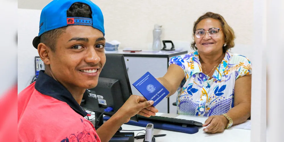 As mais de 200 oportunidades são para as áreas de Educação, Negócios, Tecnologia da Informação, Saúde e Fabricação