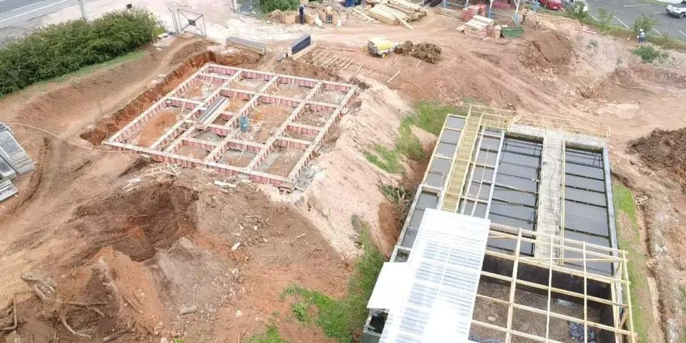 Em andamento está a ampliação da Estação de Tratamento de Água