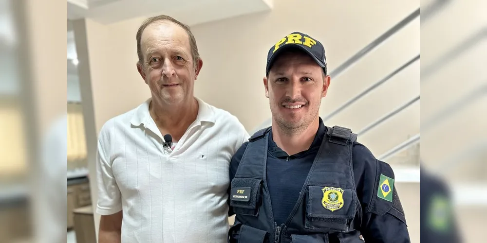 Wilson, emocionado, compareceu à unidade da PRF para agradecer aos policiais que o socorreram