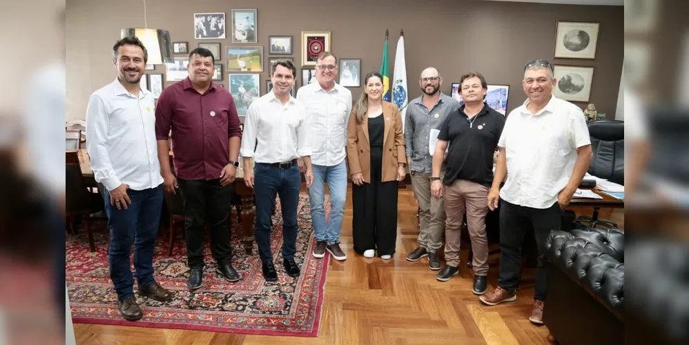 O pedido foi feito durante reunião em Curitiba, nessa terça-feira (21)