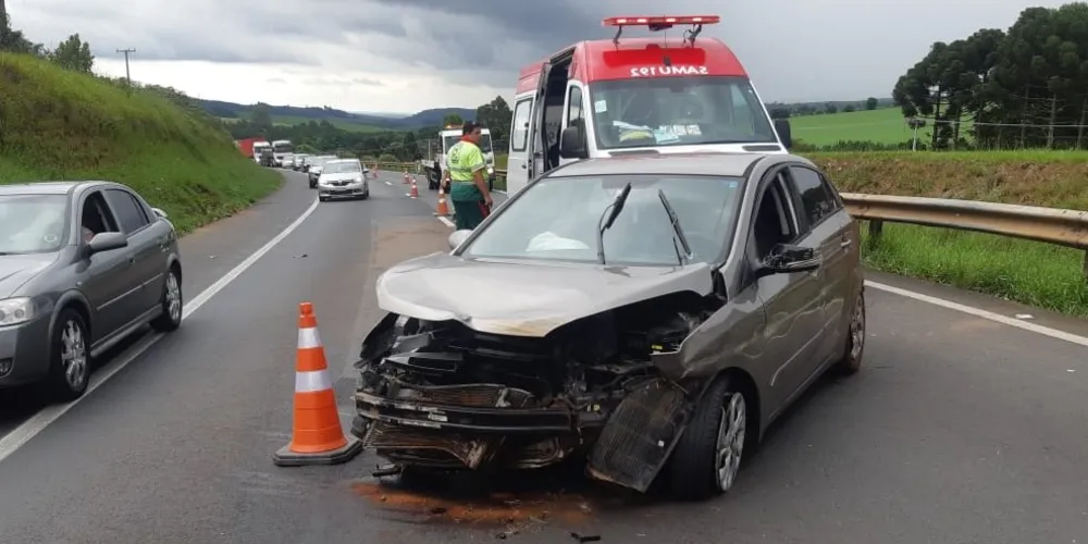 Batida aconteceu no KM 525 da rodovia