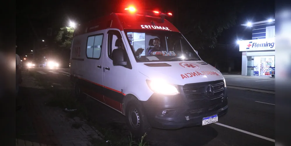 Condutor de uma das motos sofreu uma fratura e recebeu atendimento do Samu