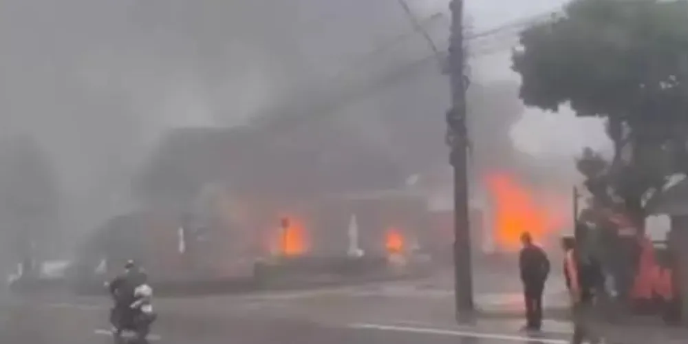 Queda ocorreu na Avenida das Hortênsias
