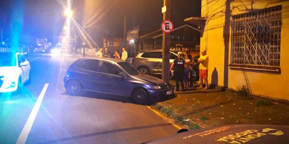 Acidente aconteceu no cruzamento das ruas Almirante Barroso e Casemiro de Abreu