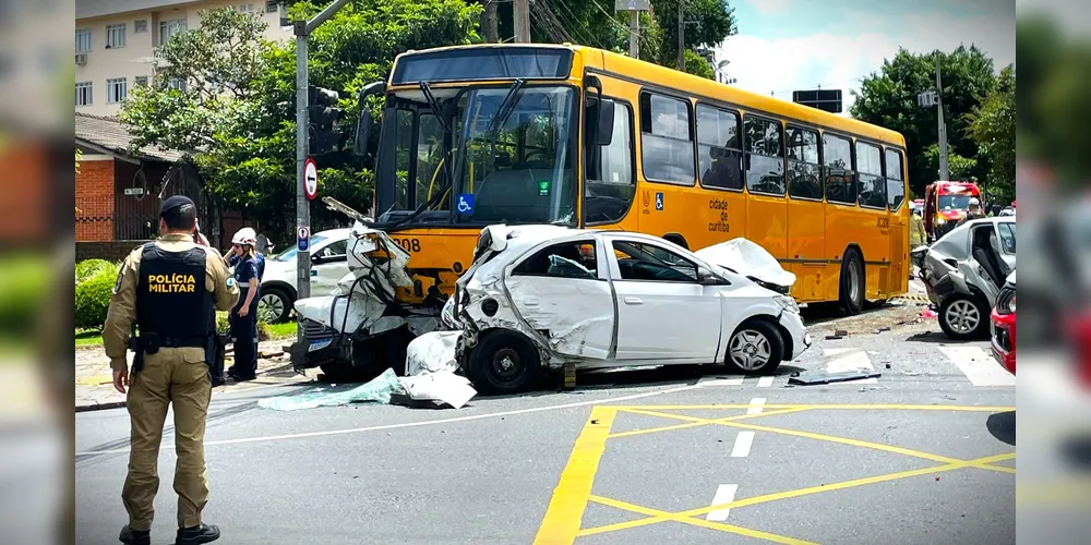 Grave acidente aconteceu na manhã desta sexta-feira (13)