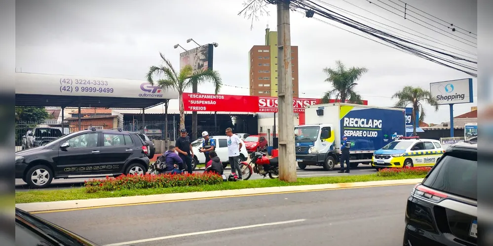 Equipes de segurança e de socorro foram mobilizadas para o local da situação