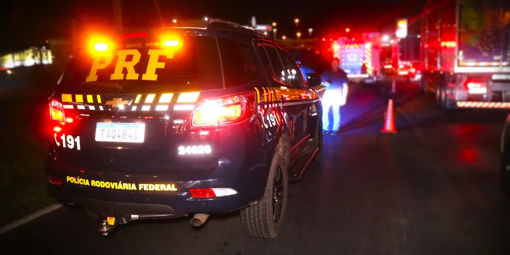 Agentes da Polícia Rodoviária Federal foram acionados para a ocorrência