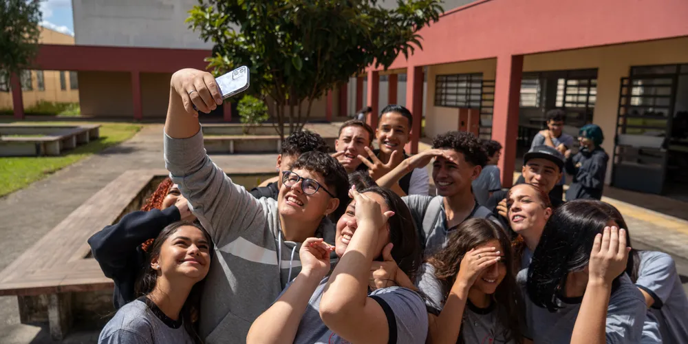 Adesão ao Aprova Paraná Universidades encerra na quinta; 30 mil alunos já se inscreveram