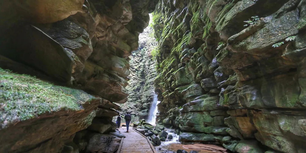 O Buraco do Padre, em Ponta Grossa, é um dos atrativos da região