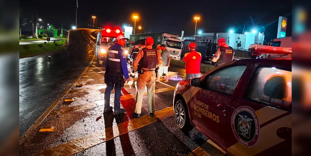 Equipes de socorro realizaram os primeiros socorros à vítima