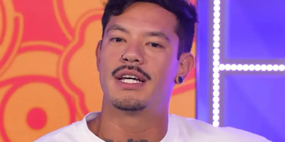 O promotor de eventos deixou o jogo após receber 48,81% dos votos